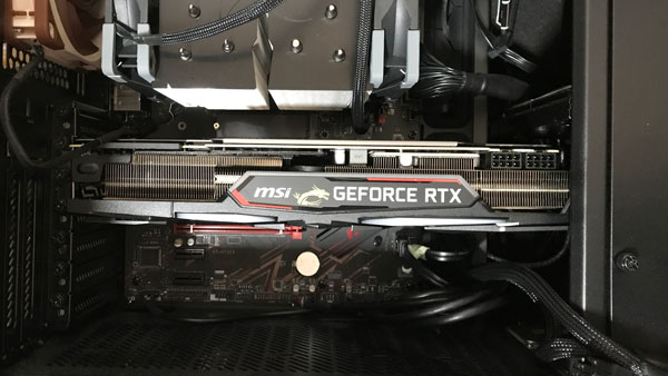 GeForce RTX 2080 GAMING TRIOをDefin R6に取り付けたところ